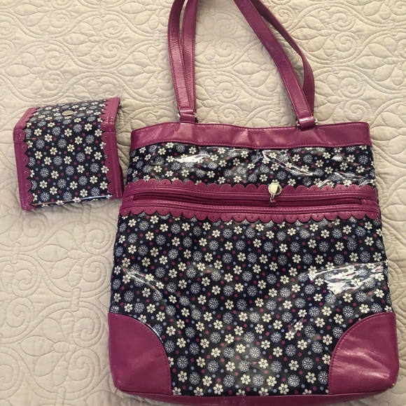 Vera Bradley Tote and wallet - Picture 2 of 2